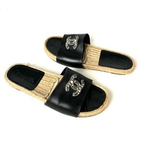 CHANEL 2017 Espadrille Black CC Logo Leather Slip on Slides Sandals 41 1…